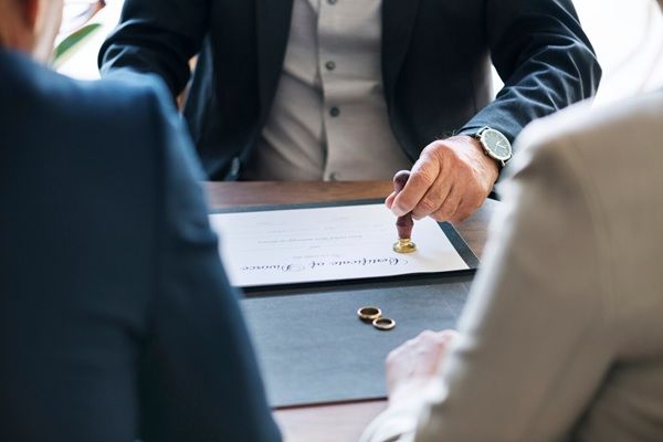 Studio Legale Socio Cedrini e Zamagni Rottura del matrimonio con certificazione di divorzio