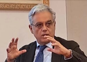 Prof. Mauro Granata I 10 migliori reumatologi a Roma