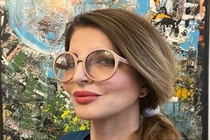 Uno dei migliori dermatologi cosmetici a Roma è Dr. Emanuela Di Lella